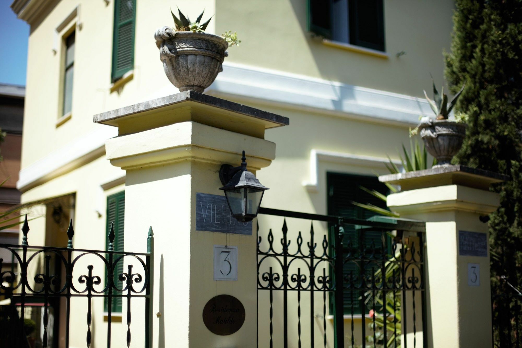 Bed and Breakfast Residenza Matilde Рим Экстерьер фото